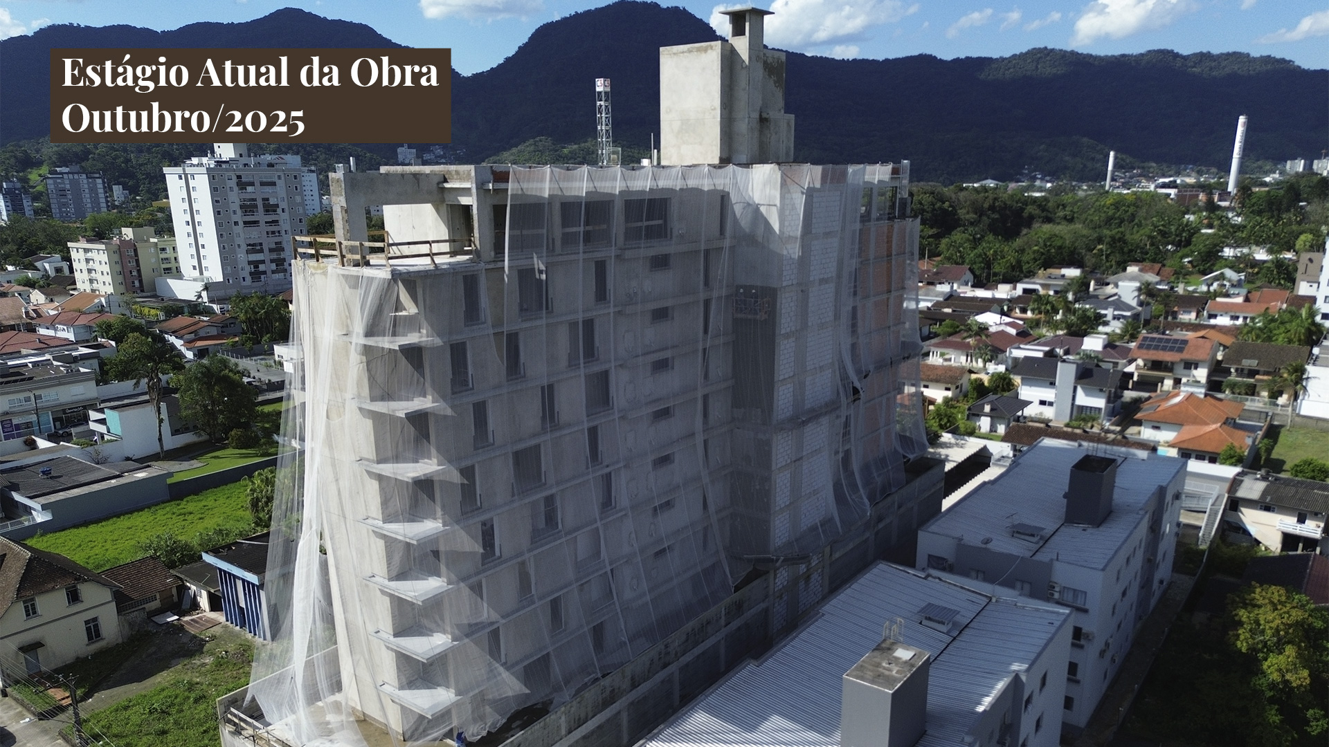 fachada-frente-lateral